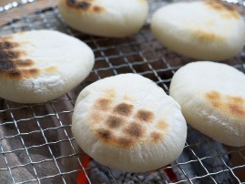 雪あかりづくり